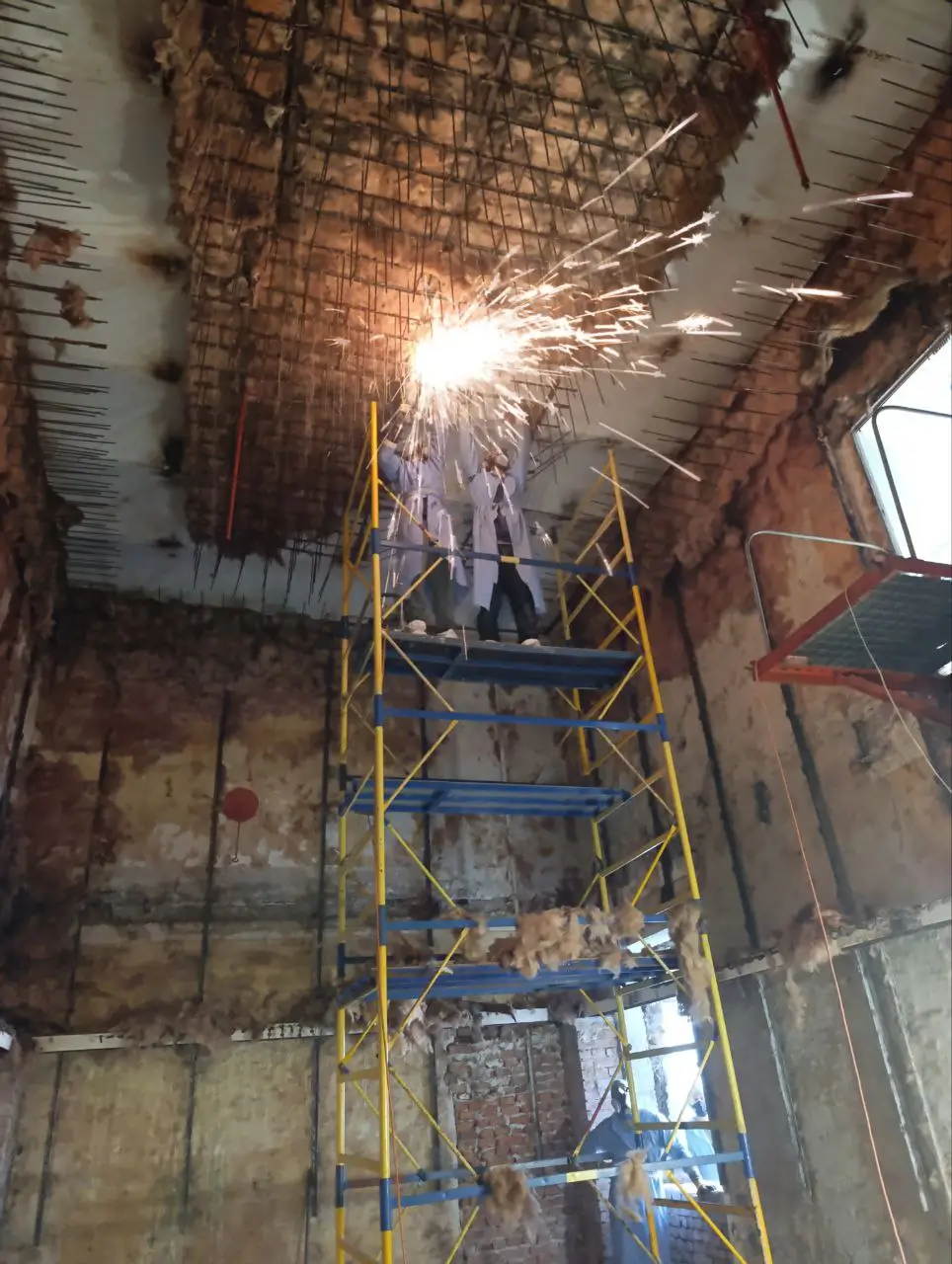 Демонтаж залізобетонних конструкцій Львів