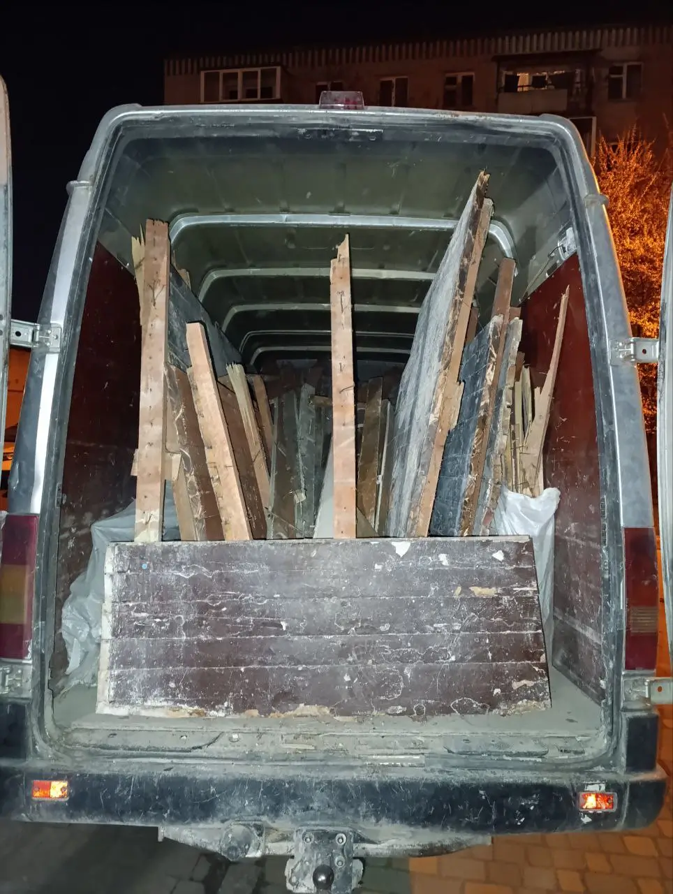 Вивіз демонтованої підлоги Львів